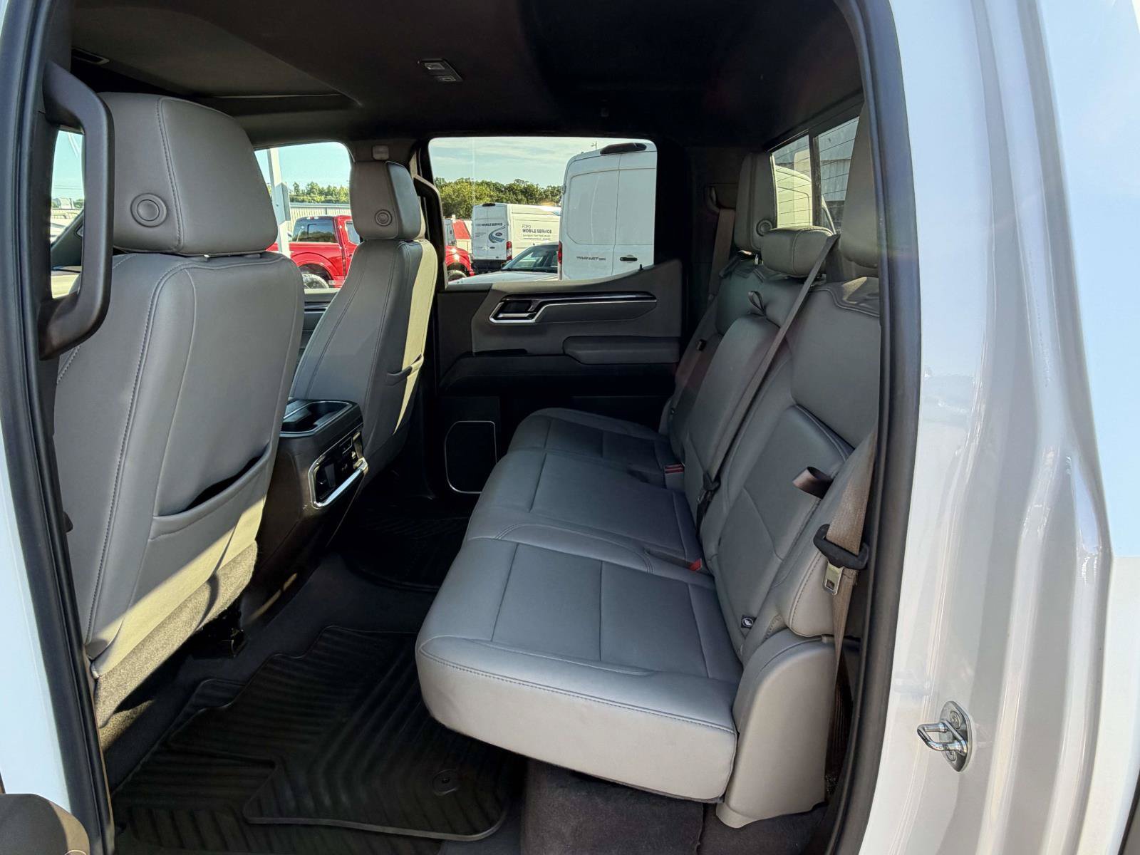 Used 2023 Chevrolet Silverado 1500 LTZ w/ LTZ Premium Package AWD/4WD image 25