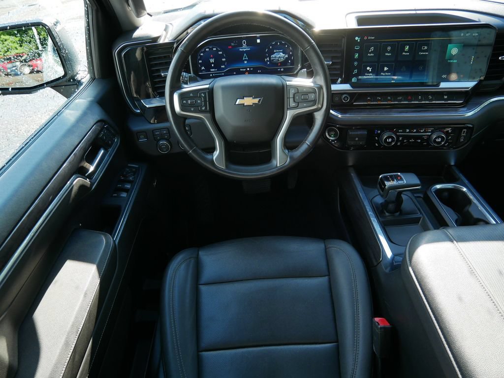 Used 2023 Chevrolet Silverado 1500 LTZ AWD/4WD image 11