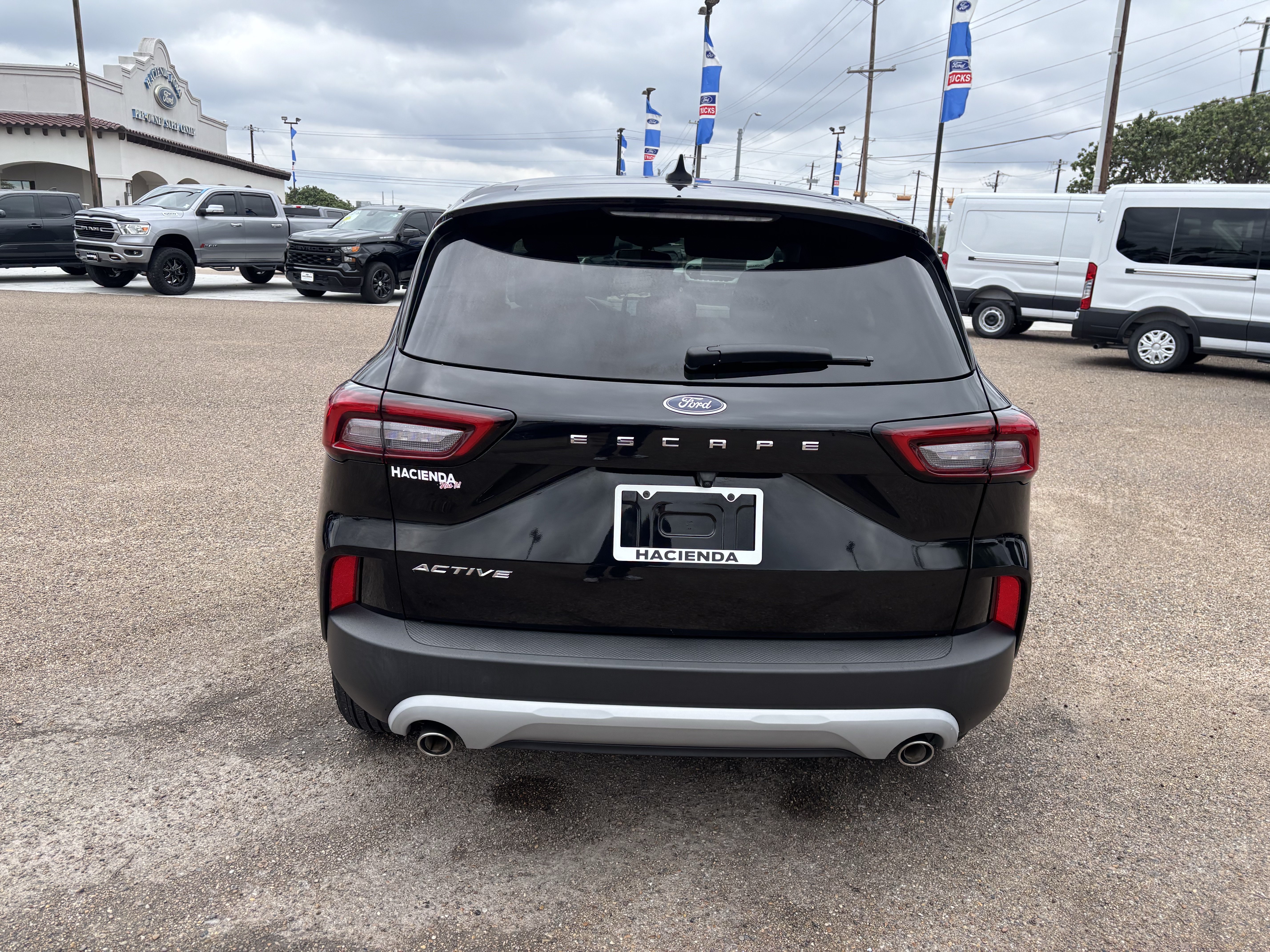 Certified 2024 Ford Escape Active FWD image 3