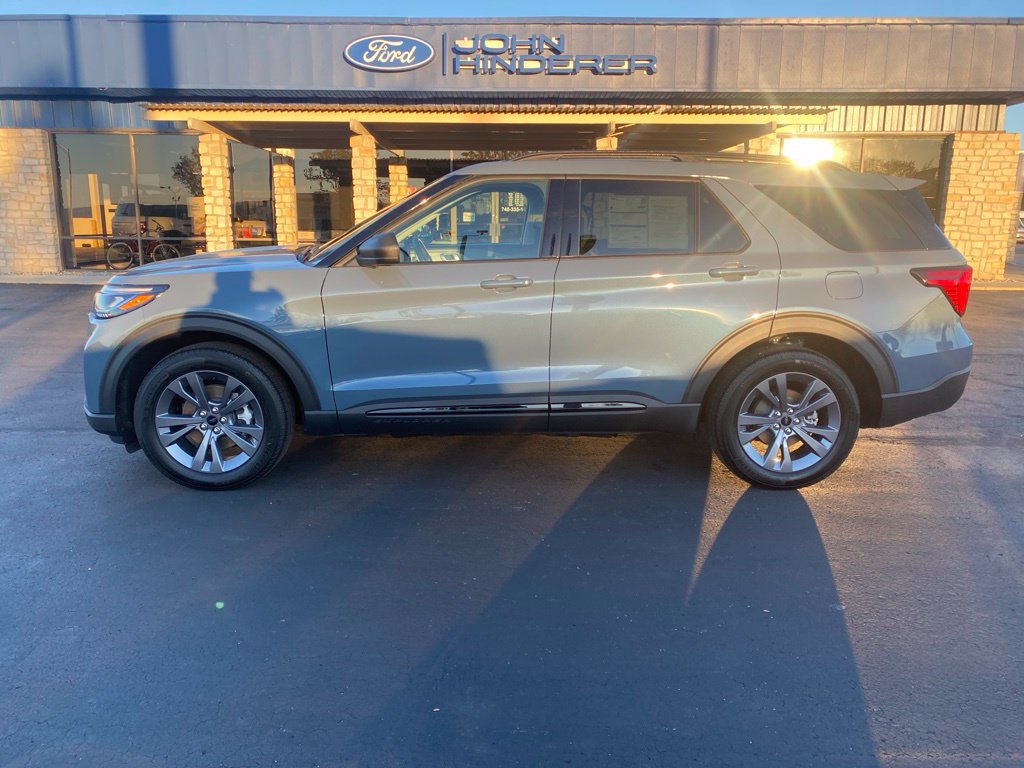Certified 2026 Ford Explorer Active w/ Active Comfort Package AWD/4WD image 7
