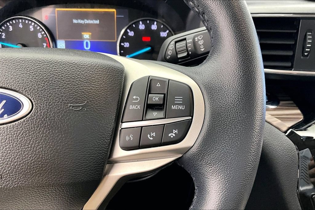 Certified 2023 Ford Explorer Limited w/ Limited Technology Package AWD/4WD image 19