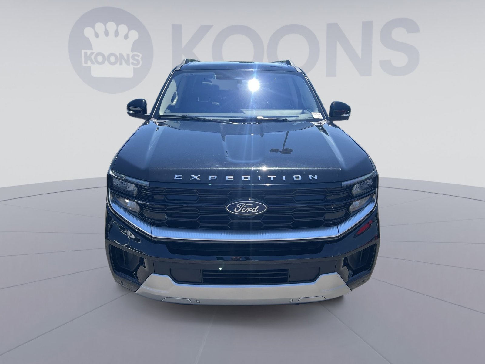 Certified 2025 Ford Expedition Max Platinum AWD/4WD image 4