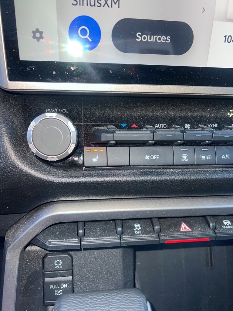 Used 2022 Toyota Tundra SR5 image 8