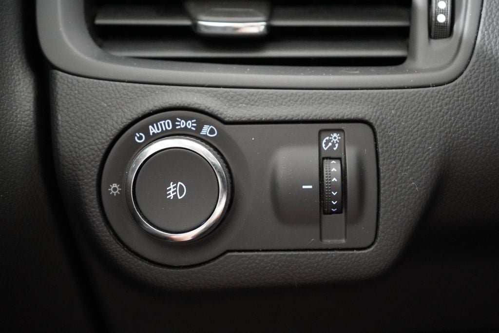 Used 2019 Buick Envision Essence AWD/4WD image 20