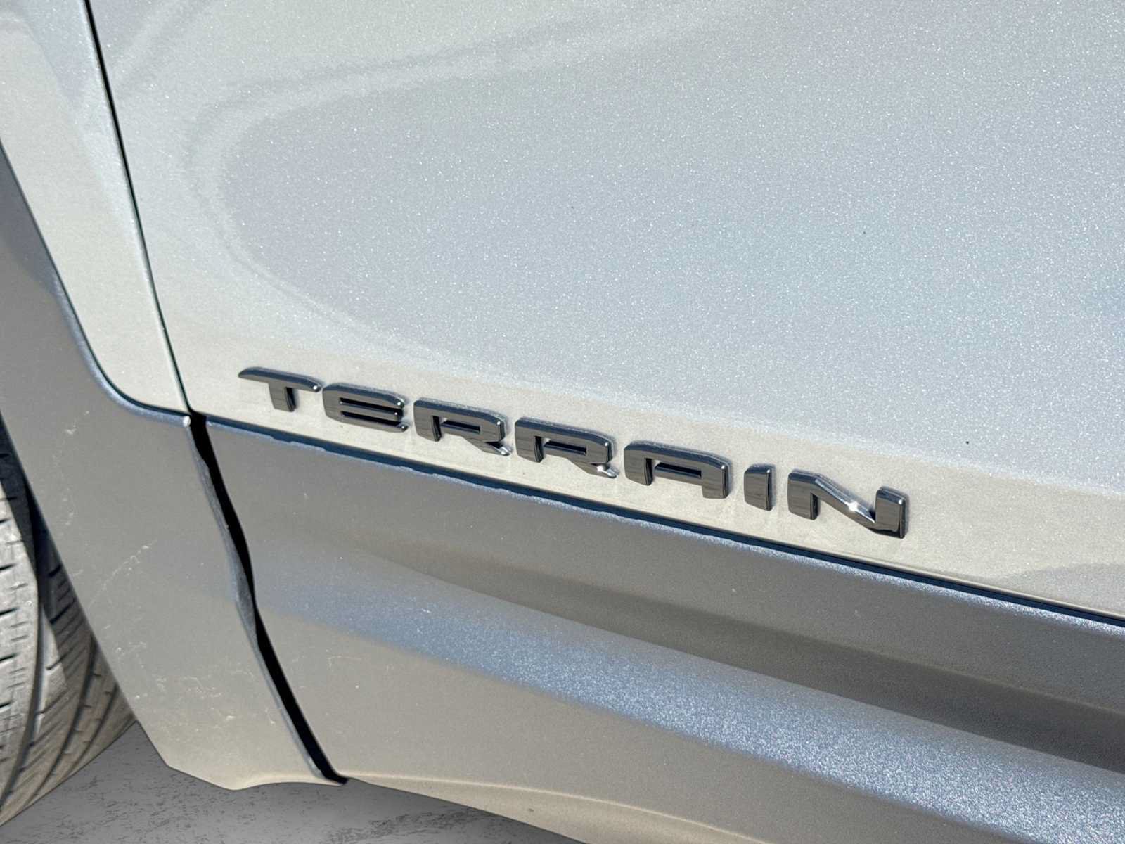 Used 2024 GMC Terrain SLT w/ Elevation Edition AWD/4WD image 12