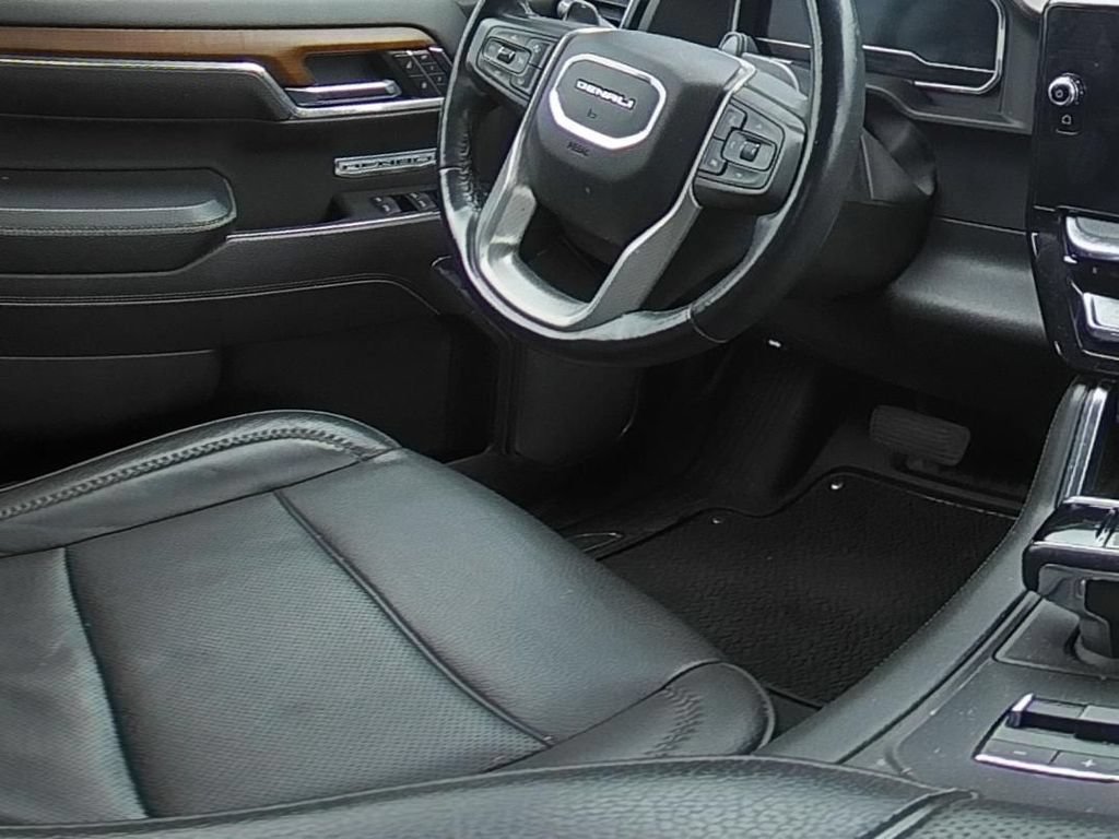 Used 2023 GMC Sierra 1500 Denali AWD/4WD image 32