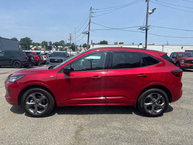 Certified 2024 Ford Escape ST-Line w/ Tech Pack #1 AWD/4WD image 4