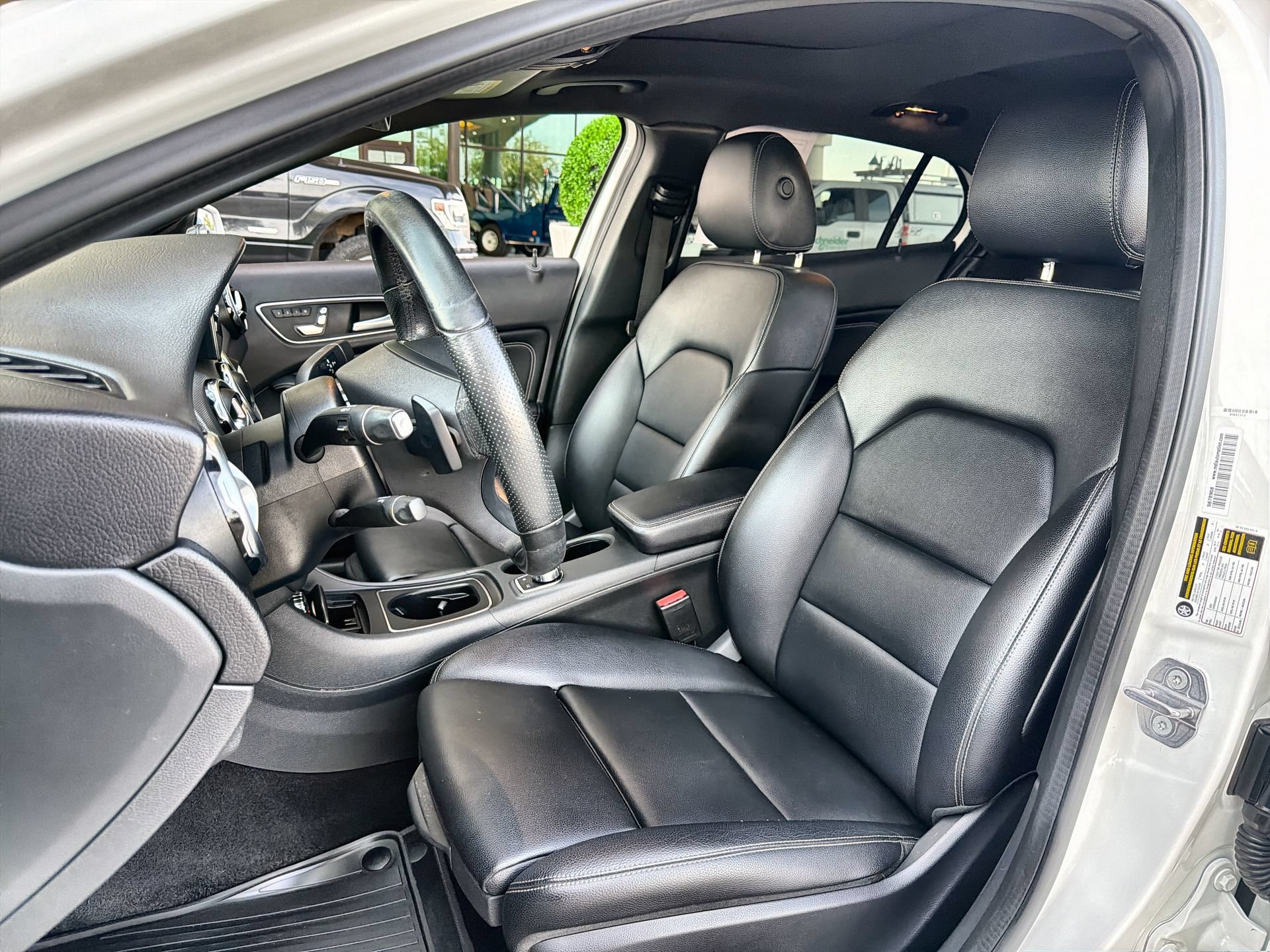 Used 2020 Mercedes-Benz GLA 250 image 11