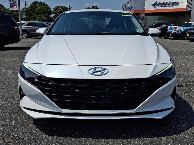 Used 2023 Hyundai Elantra SEL w/ Convenience Package FWD image 2