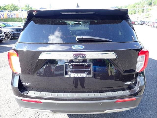 Certified 2023 Ford Explorer XLT w/ Equipment Group 202A AWD/4WD image 6