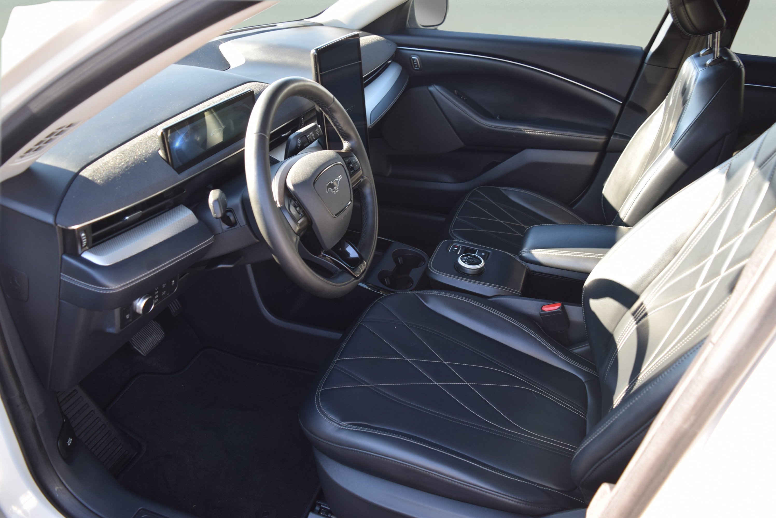Certified 2022 Ford Mustang Mach-E Select AWD/4WD image 9