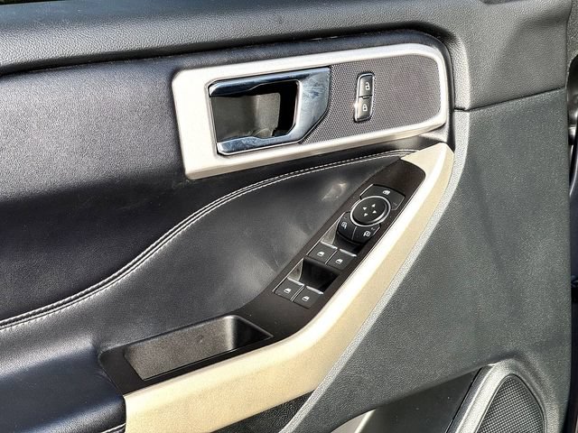 Certified 2021 Ford Explorer XLT RWD image 10