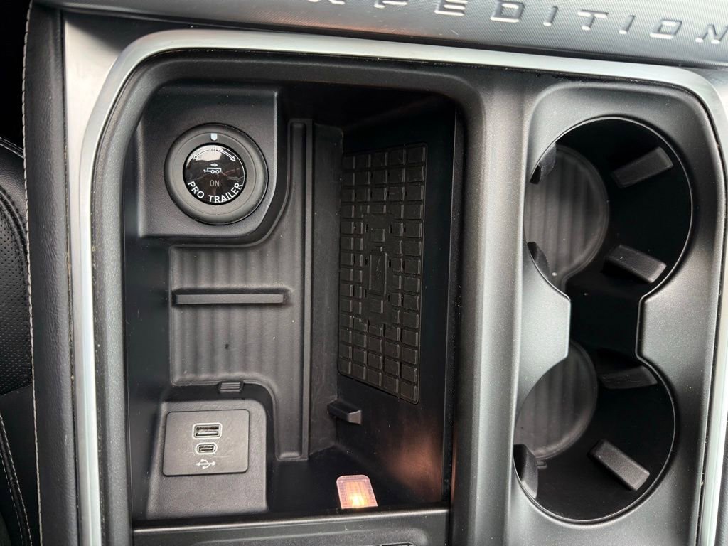 Certified 2025 Ford Expedition Max Platinum AWD/4WD image 26