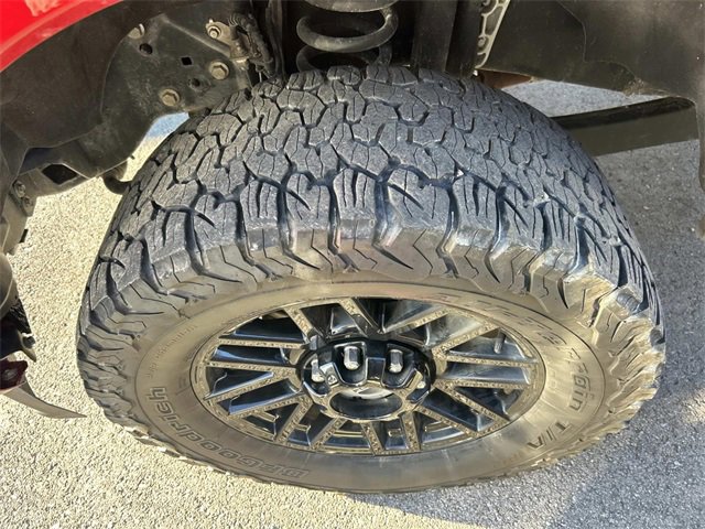 Certified 2022 Ford F350 Lariat w/ Black Appearance Package image 10