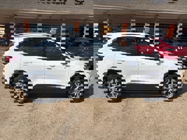 Certified 2025 Ford Escape Active image 6