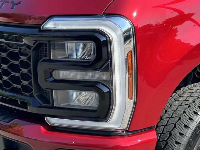 Certified 2025 Ford F250 Lariat w/ Lariat Ultimate Package AWD/4WD image 9