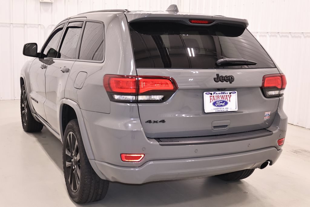 Used 2020 Jeep Grand Cherokee Altitude AWD/4WD image 7