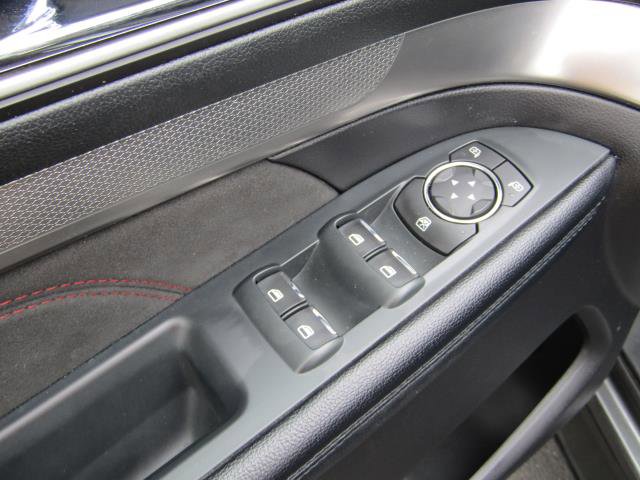 Certified 2018 Ford Explorer XLT w/ Equipment Group 202A image 18