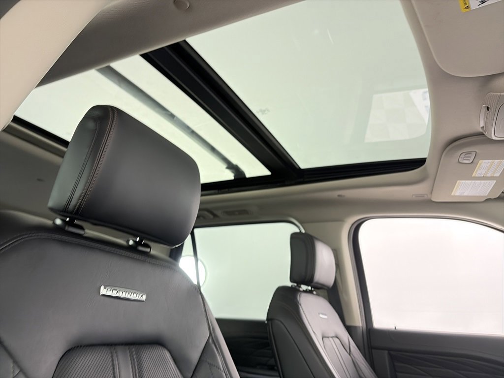 Certified 2021 Ford Expedition Platinum image 34