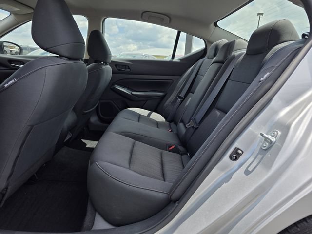 Used 2024 Nissan Altima 2.5 SV FWD image 16