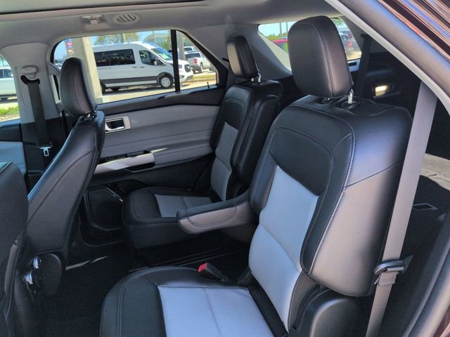 Certified 2022 Ford Explorer XLT w/ Equipment Group 202A image 14