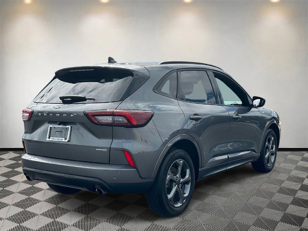 Certified 2023 Ford Escape ST-Line w/ Tech Pack #1 AWD/4WD image 4