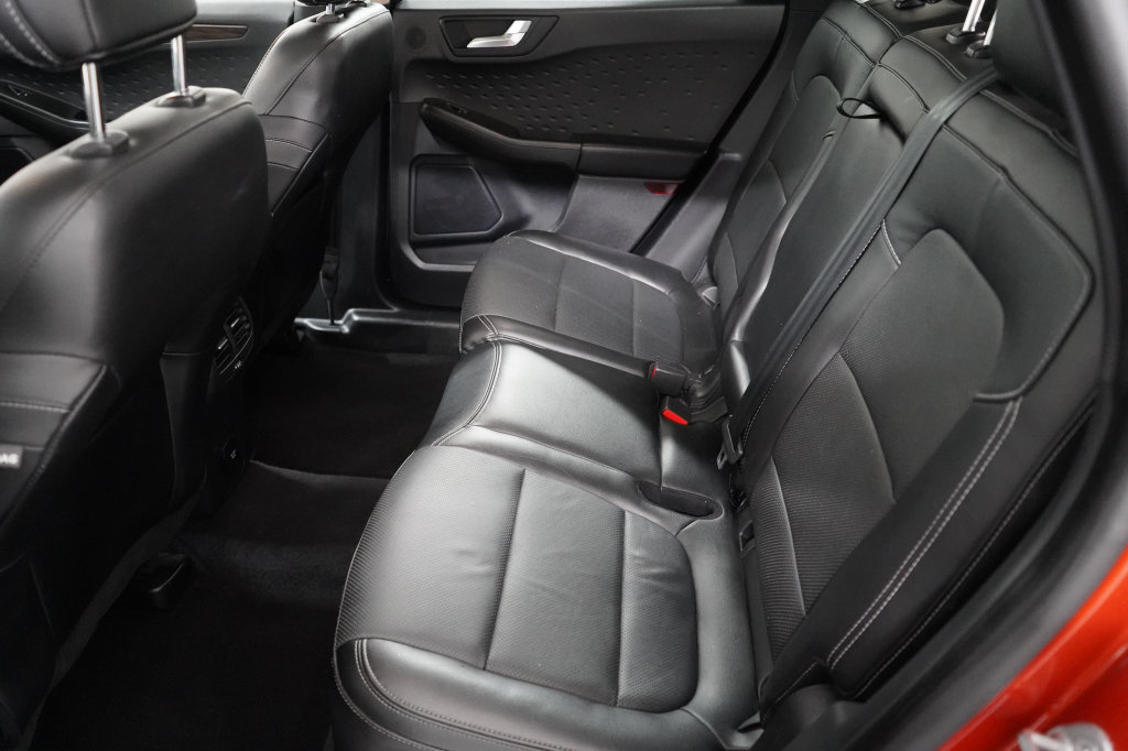 Certified 2020 Ford Escape Titanium AWD/4WD image 21