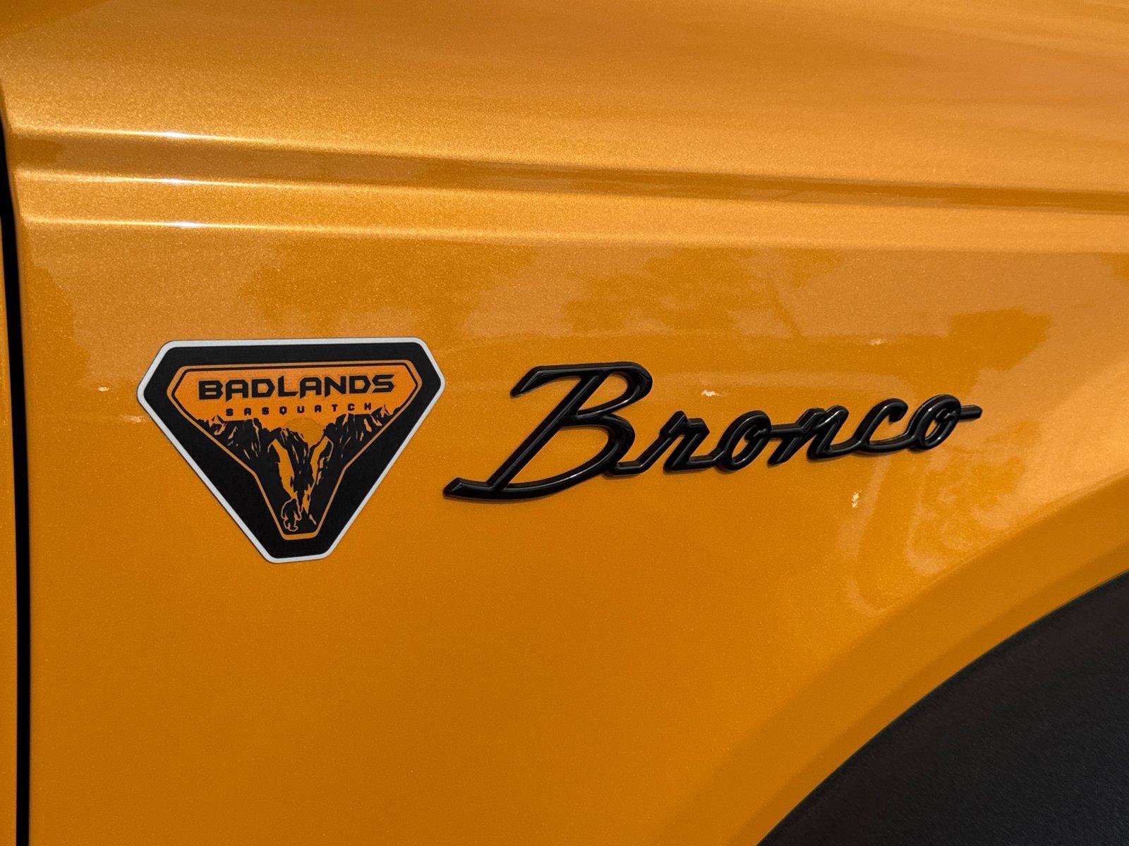 Certified 2022 Ford Bronco Badlands AWD/4WD image 8