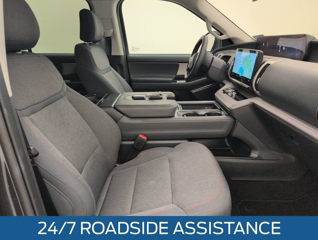 Certified 2025 Ford Expedition Active image 14