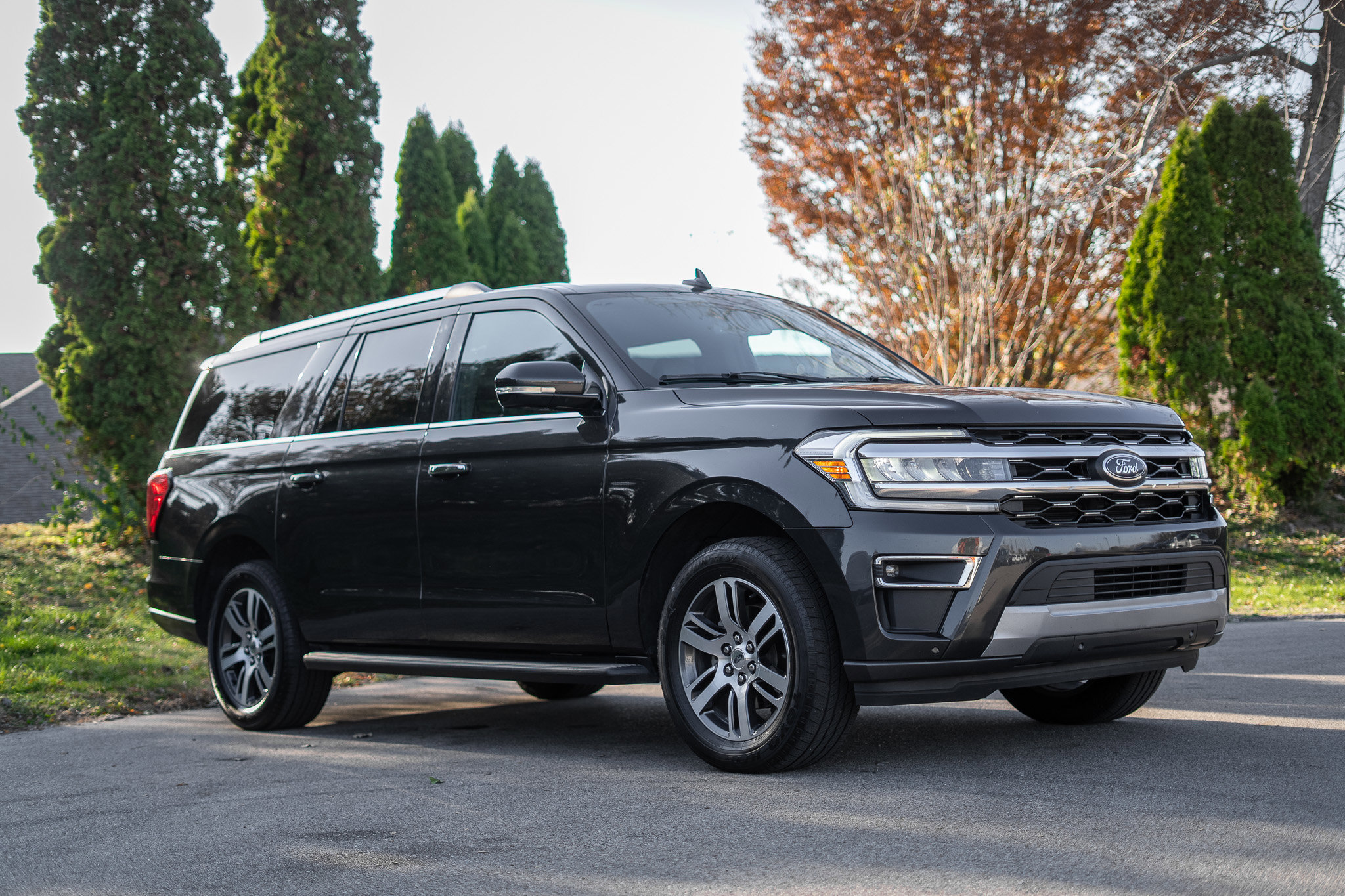 Certified 2024 Ford Expedition Max Limited image 3