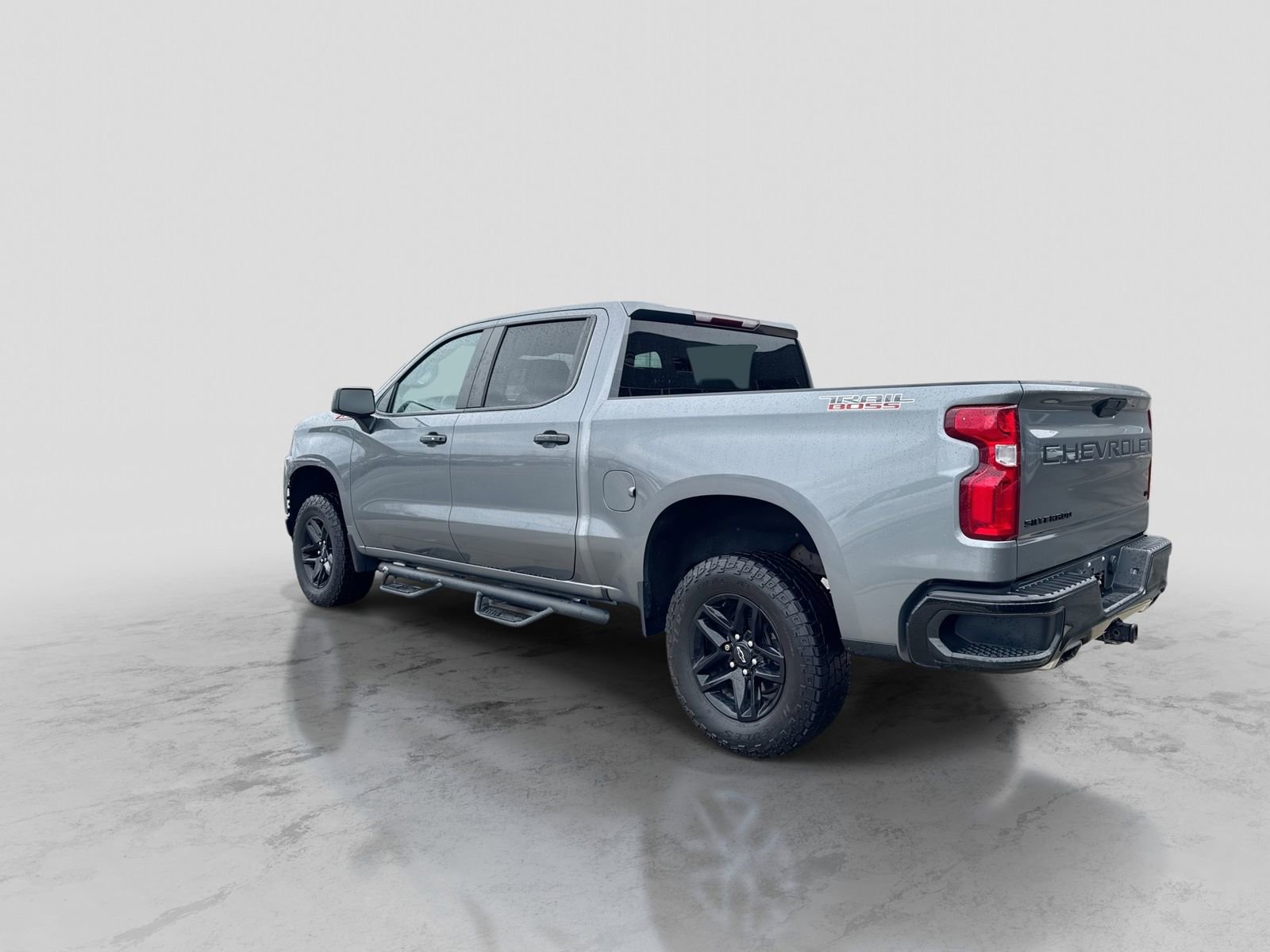 Used 2022 Chevrolet Silverado 1500 LT Trail Boss w/ Bed Protection Package AWD/4WD image 5