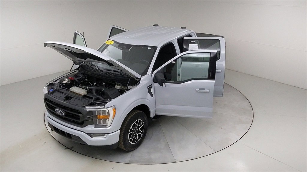 Certified 2022 Ford F150 XLT w/ Equipment Group 302A High image 44