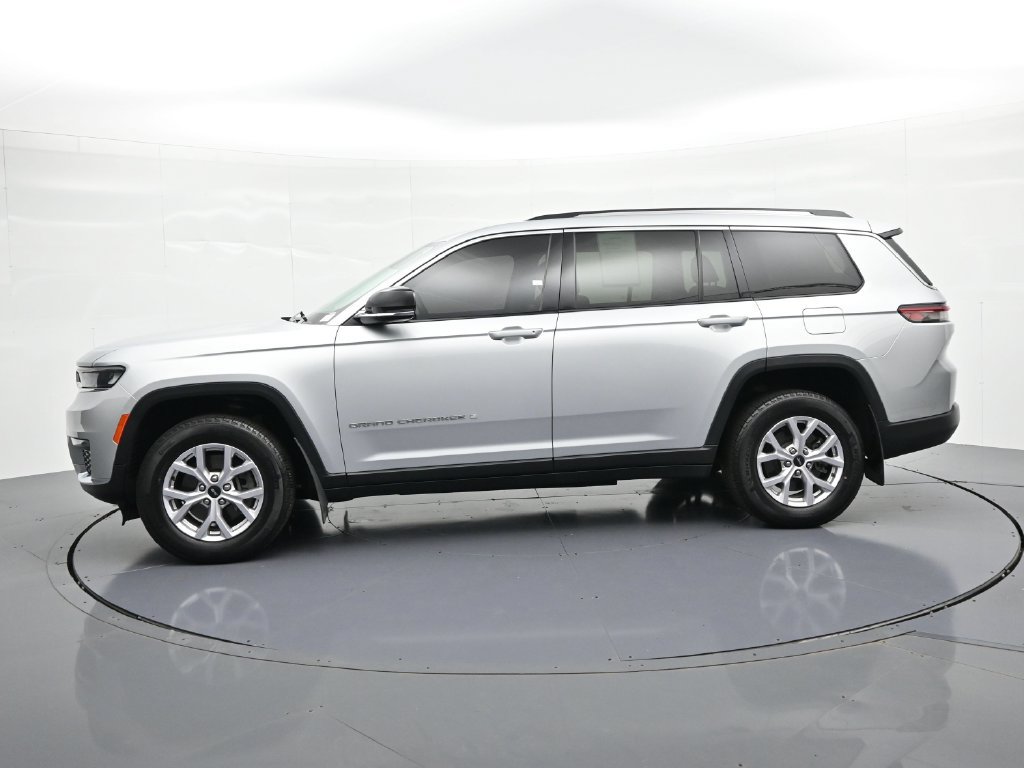 Used 2022 Jeep Grand Cherokee L Limited w/ Trailer Tow Group (B) AWD/4WD image 9