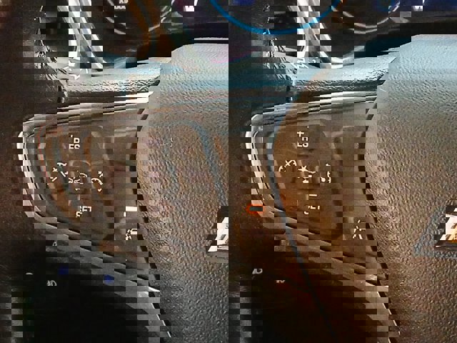 Used 2020 Chevrolet Equinox LT w/ Midnight Edition image 9