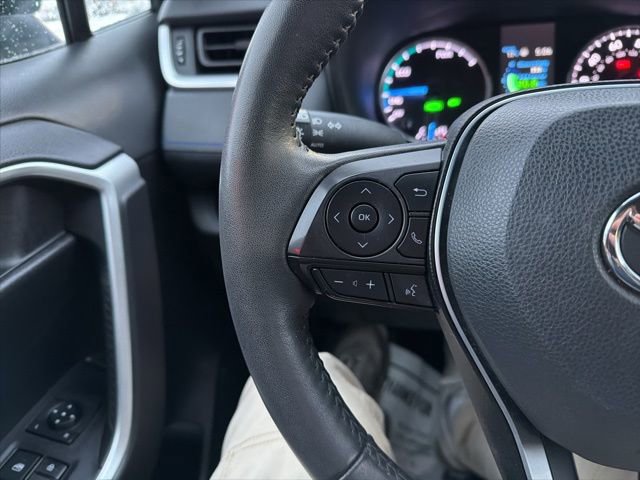 Used 2022 Toyota RAV4 SE image 36