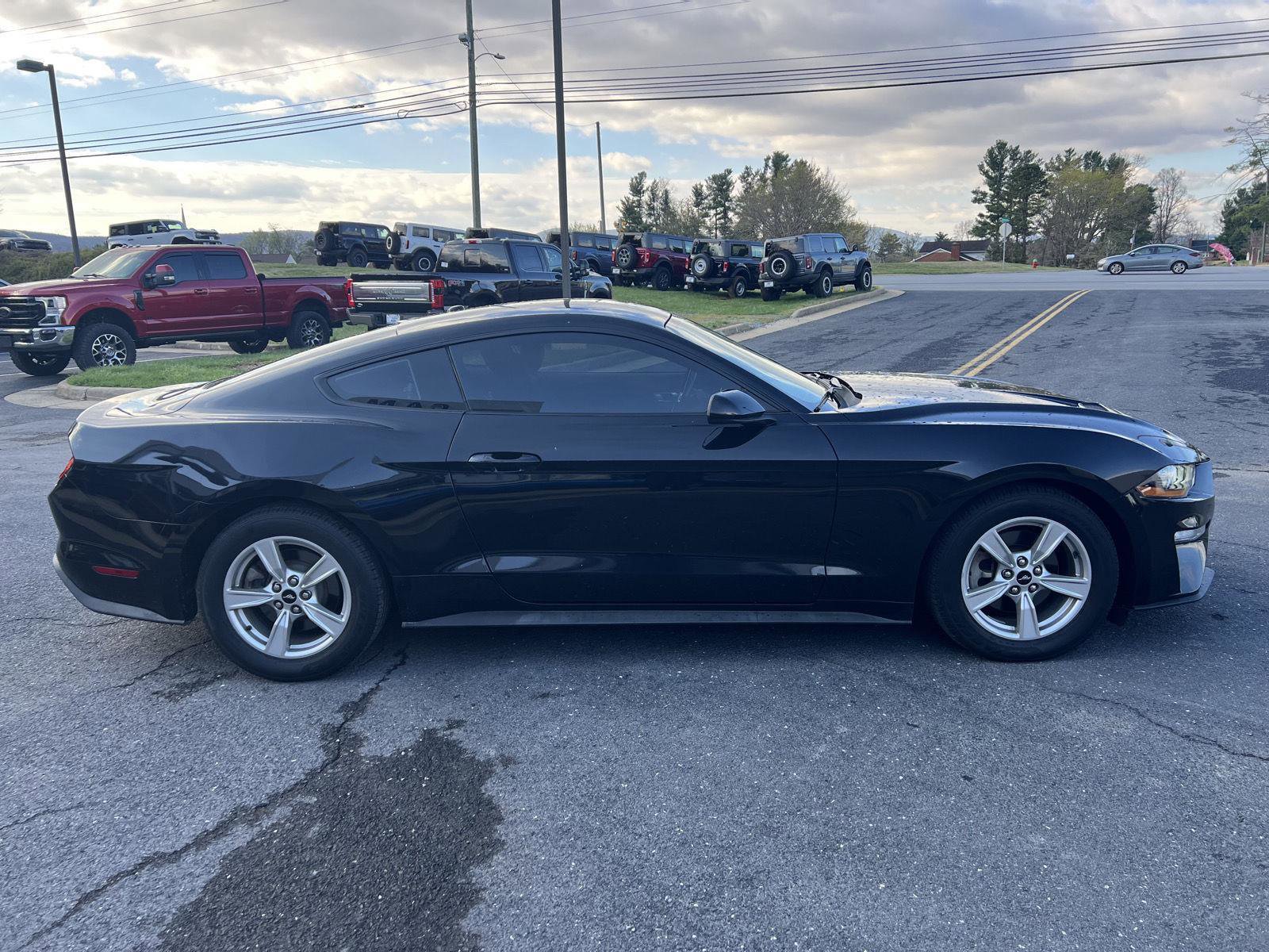 Certified 2020 Ford Mustang Coupe image 6