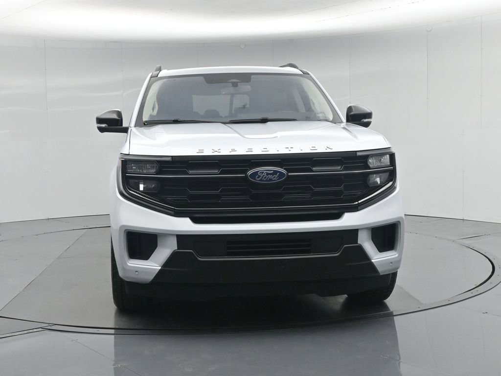 Certified 2025 Ford Expedition Active AWD/4WD image 31