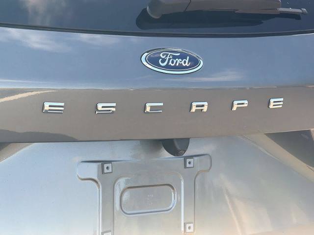 Certified 2023 Ford Escape ST-Line Select w/ Tech Pack #2 AWD/4WD image 13