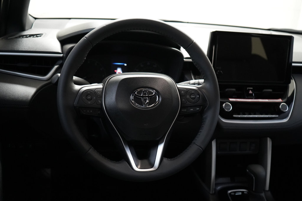 Used 2025 Toyota Corolla Cross AWD Hybrid image 14
