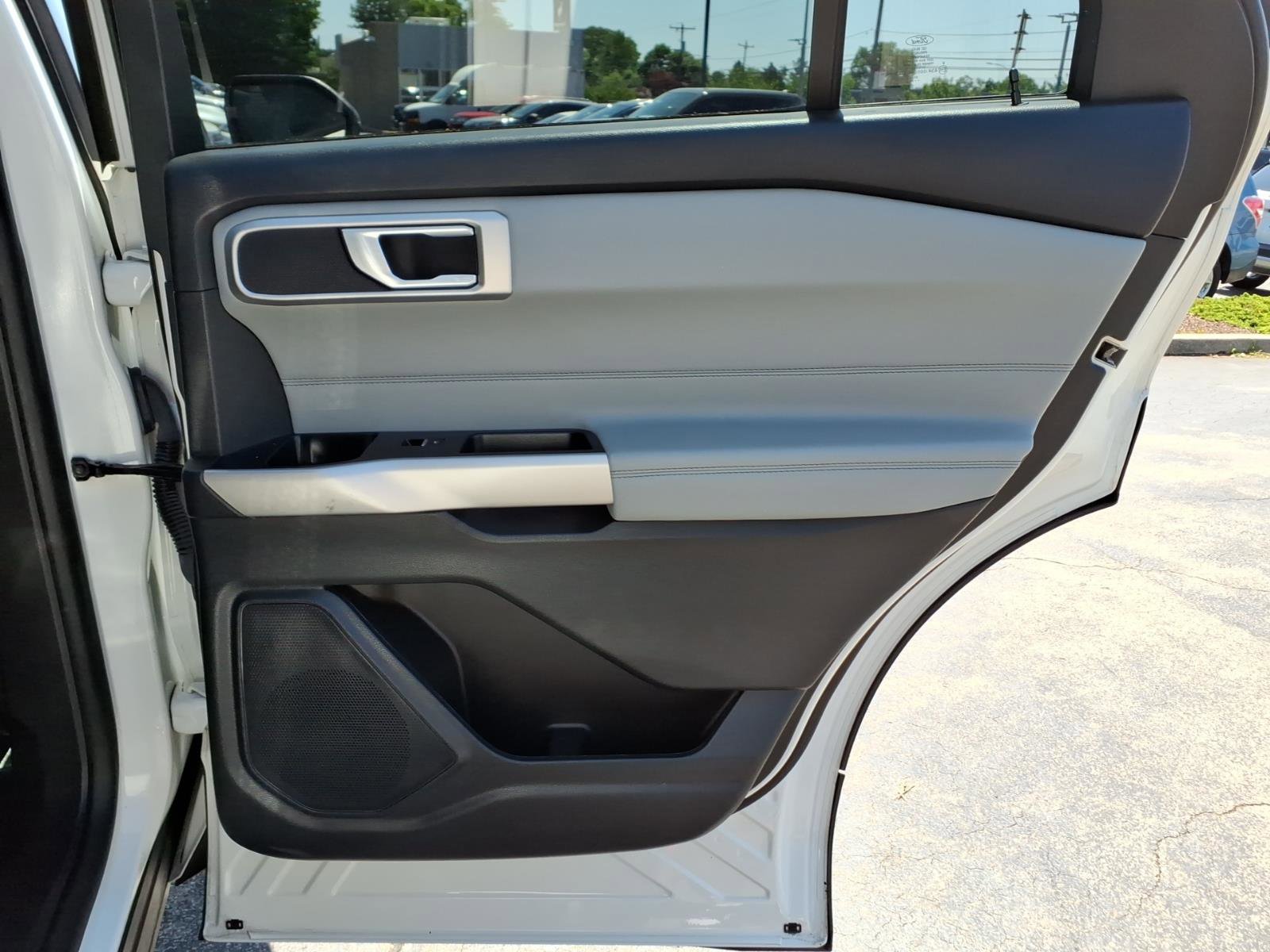 Certified 2023 Ford Explorer XLT w/ Equipment Group 202A AWD/4WD image 29