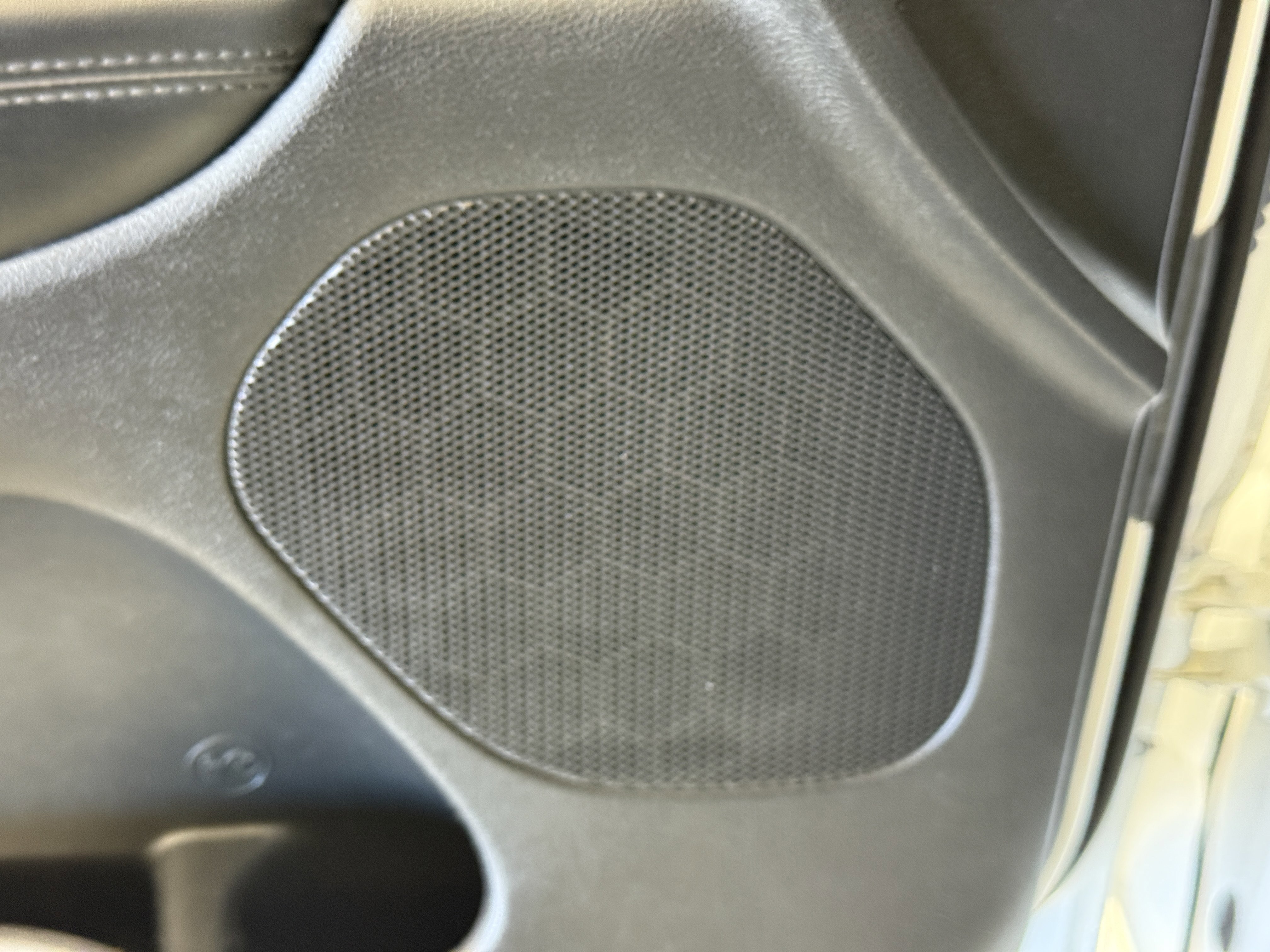 Used 2020 Jeep Grand Cherokee Altitude image 16