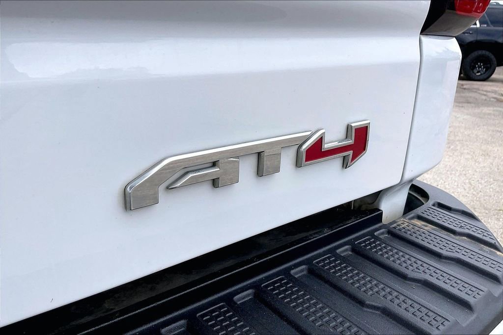 Used 2023 GMC Sierra 1500 AT4 w/ AT4 Preferred Package AWD/4WD image 21