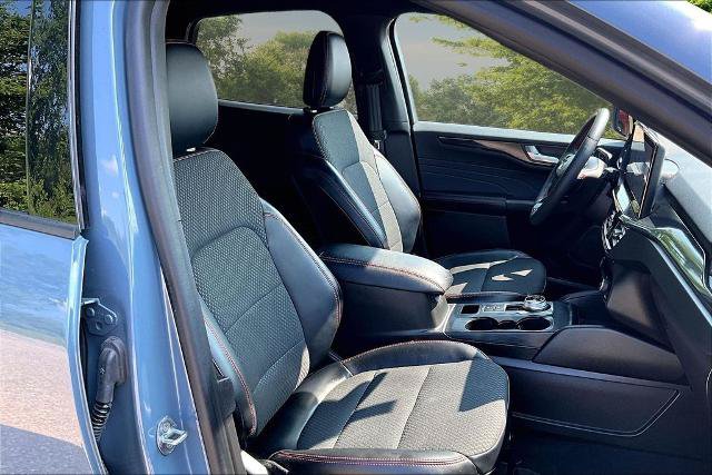 Certified 2023 Ford Escape ST-Line Select w/ Tech Pack #2 AWD/4WD image 7