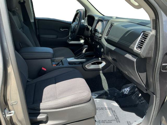 Used 2024 Nissan Frontier SV RWD image 25