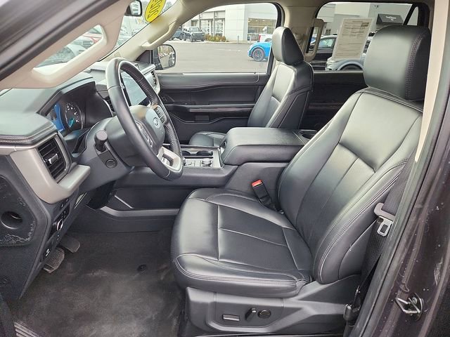 Certified 2024 Ford Expedition XLT image 17