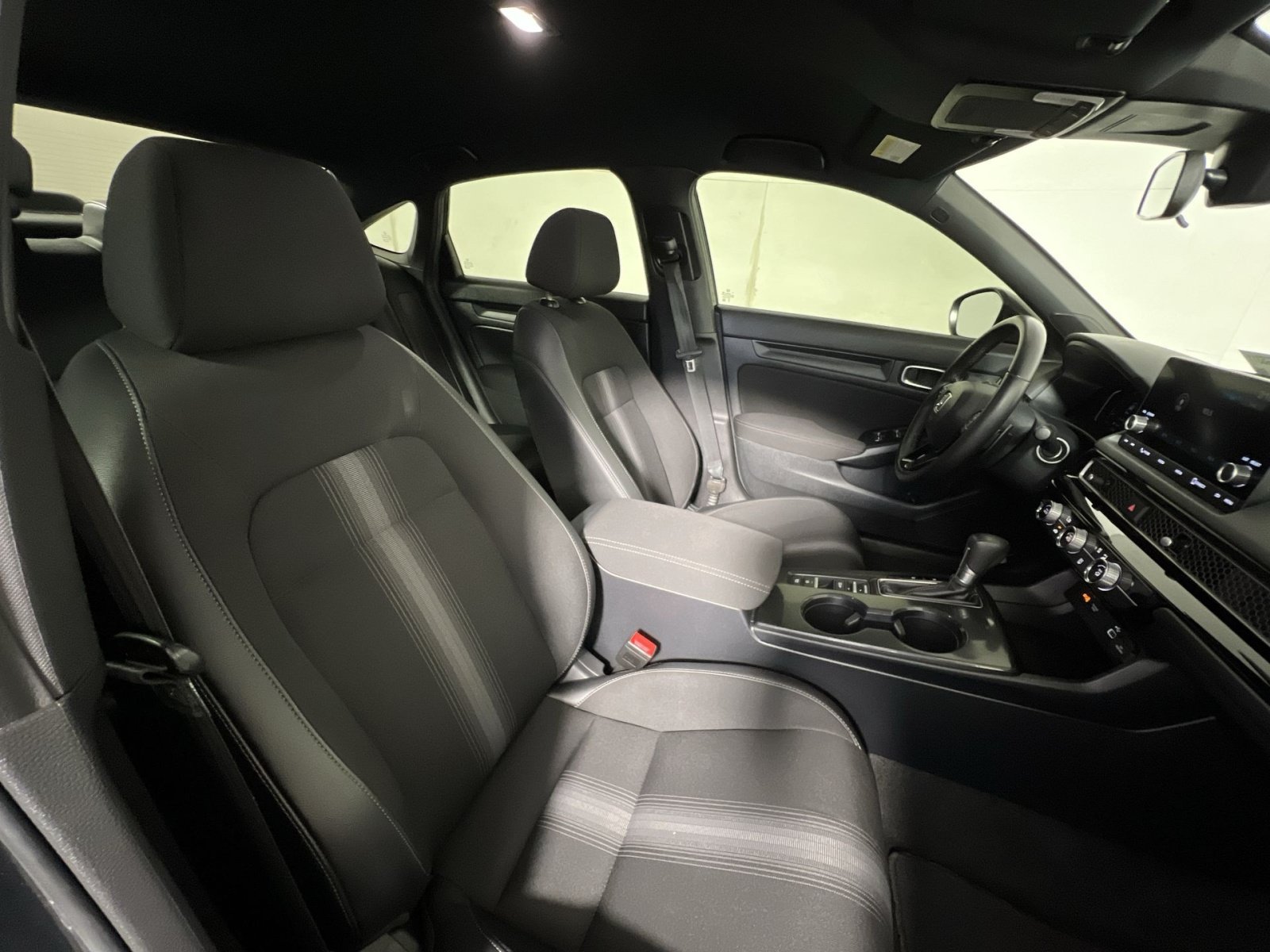 Used 2024 Honda Civic Sport image 25