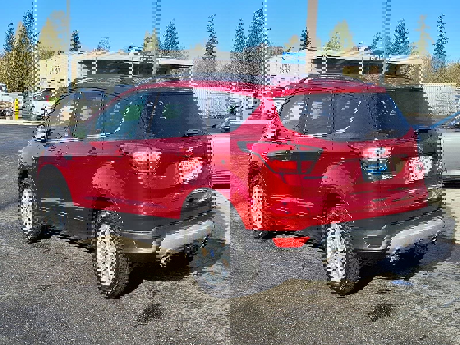 Certified 2018 Ford Escape SE image 9