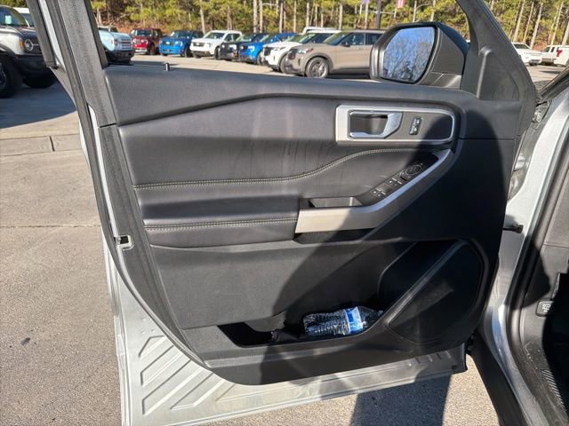 Certified 2024 Ford Explorer XLT image 20