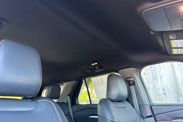 Certified 2025 Ford Explorer ST-Line AWD/4WD image 9