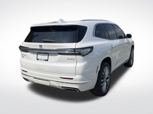 Used 2025 Buick Enclave Avenir w/ Trailering Package, 5000 lbs. FWD image 9